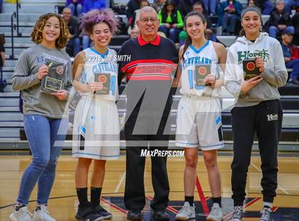 Thumbnail 1 in Farmington vs. Cleveland (Albuquerque Academy Joe Armijo Basketball Classic) photogallery.