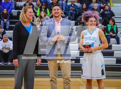 Thumbnail 2 in Farmington vs. Cleveland (Albuquerque Academy Joe Armijo Basketball Classic) photogallery.