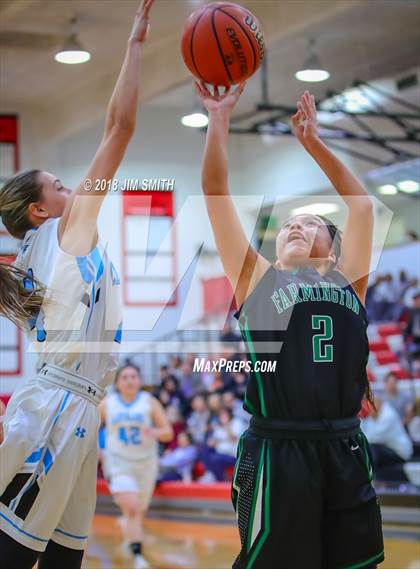 Thumbnail 1 in Farmington vs. Cleveland (Albuquerque Academy Joe Armijo Basketball Classic) photogallery.