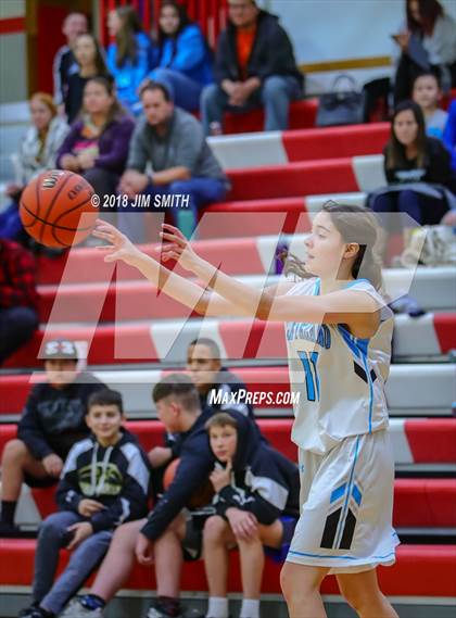 Thumbnail 1 in Farmington vs. Cleveland (Albuquerque Academy Joe Armijo Basketball Classic) photogallery.