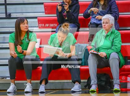Thumbnail 2 in Farmington vs. Cleveland (Albuquerque Academy Joe Armijo Basketball Classic) photogallery.