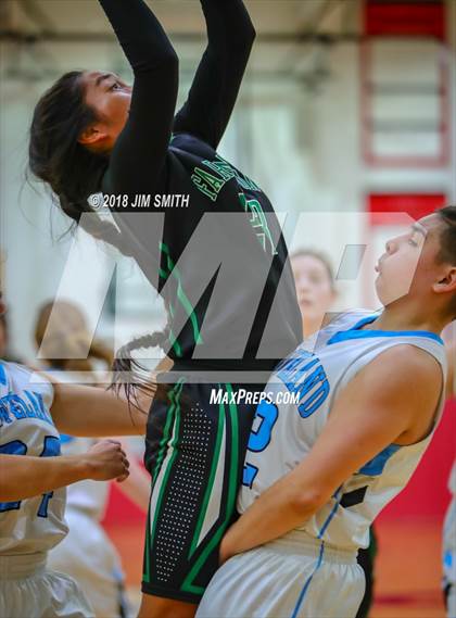 Thumbnail 3 in Farmington vs. Cleveland (Albuquerque Academy Joe Armijo Basketball Classic) photogallery.