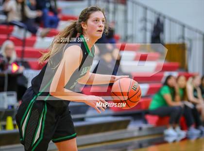 Thumbnail 2 in Farmington vs. Cleveland (Albuquerque Academy Joe Armijo Basketball Classic) photogallery.