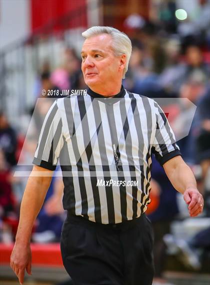 Thumbnail 3 in Farmington vs. Cleveland (Albuquerque Academy Joe Armijo Basketball Classic) photogallery.