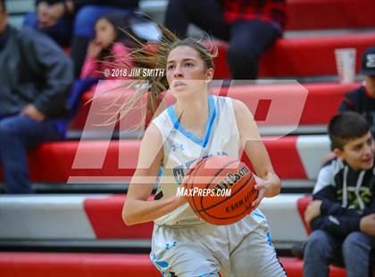 Thumbnail 3 in Farmington vs. Cleveland (Albuquerque Academy Joe Armijo Basketball Classic) photogallery.