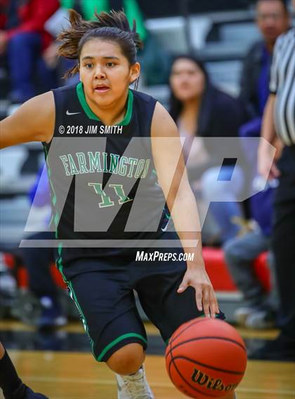 Thumbnail 1 in Farmington vs. Cleveland (Albuquerque Academy Joe Armijo Basketball Classic) photogallery.