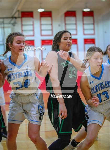 Thumbnail 3 in Farmington vs. Cleveland (Albuquerque Academy Joe Armijo Basketball Classic) photogallery.