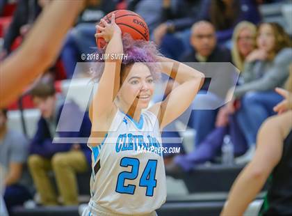 Thumbnail 2 in Farmington vs. Cleveland (Albuquerque Academy Joe Armijo Basketball Classic) photogallery.