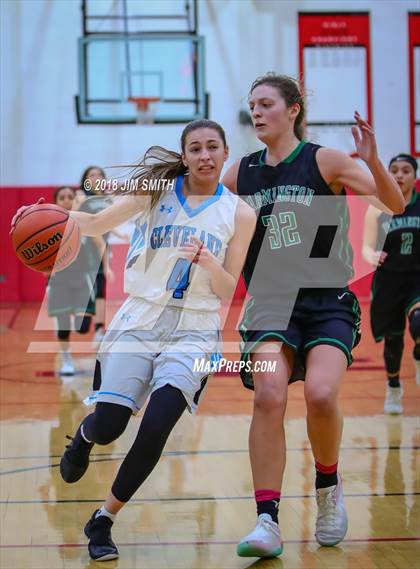 Thumbnail 2 in Farmington vs. Cleveland (Albuquerque Academy Joe Armijo Basketball Classic) photogallery.