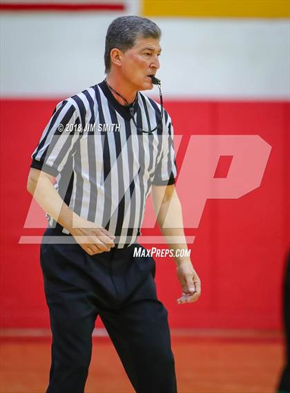 Thumbnail 2 in Farmington vs. Cleveland (Albuquerque Academy Joe Armijo Basketball Classic) photogallery.