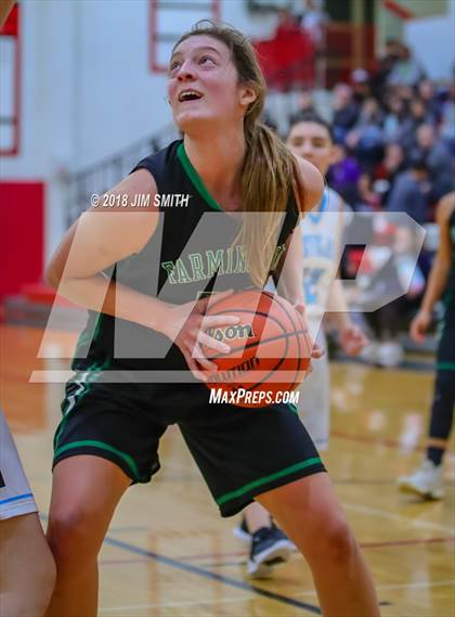 Thumbnail 2 in Farmington vs. Cleveland (Albuquerque Academy Joe Armijo Basketball Classic) photogallery.
