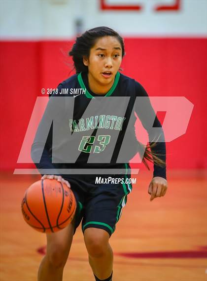 Thumbnail 1 in Farmington vs. Cleveland (Albuquerque Academy Joe Armijo Basketball Classic) photogallery.