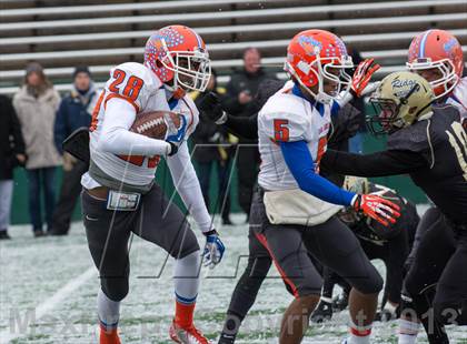 Thumbnail 2 in San Angelo Central vs. Fossil Ridge (UIL 5A D2 Area Playoff) photogallery.