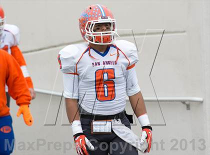 Thumbnail 3 in San Angelo Central vs. Fossil Ridge (UIL 5A D2 Area Playoff) photogallery.