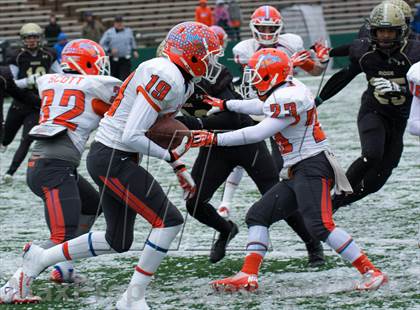 Thumbnail 2 in San Angelo Central vs. Fossil Ridge (UIL 5A D2 Area Playoff) photogallery.