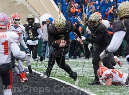 Thumbnail 2 in San Angelo Central vs. Fossil Ridge (UIL 5A D2 Area Playoff) photogallery.
