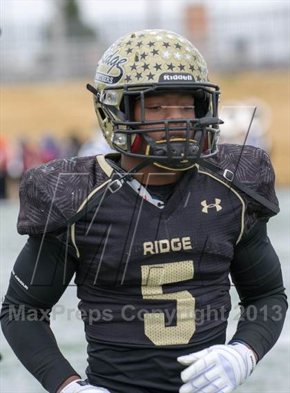 Thumbnail 3 in San Angelo Central vs. Fossil Ridge (UIL 5A D2 Area Playoff) photogallery.