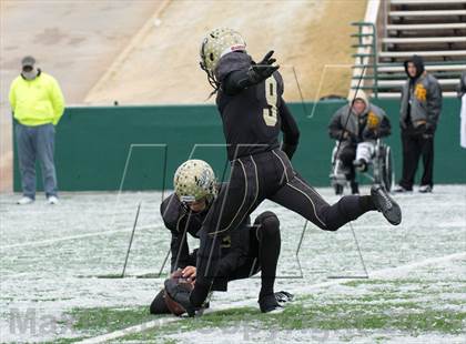 Thumbnail 3 in San Angelo Central vs. Fossil Ridge (UIL 5A D2 Area Playoff) photogallery.
