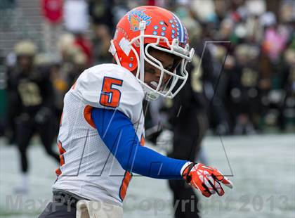 Thumbnail 2 in San Angelo Central vs. Fossil Ridge (UIL 5A D2 Area Playoff) photogallery.