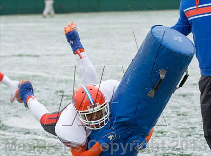 Thumbnail 3 in San Angelo Central vs. Fossil Ridge (UIL 5A D2 Area Playoff) photogallery.