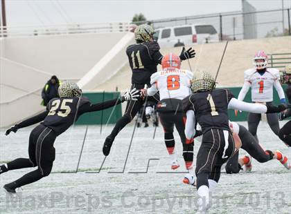 Thumbnail 1 in San Angelo Central vs. Fossil Ridge (UIL 5A D2 Area Playoff) photogallery.