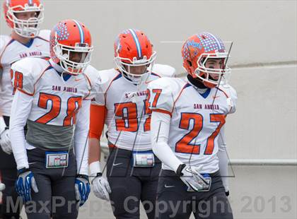 Thumbnail 1 in San Angelo Central vs. Fossil Ridge (UIL 5A D2 Area Playoff) photogallery.