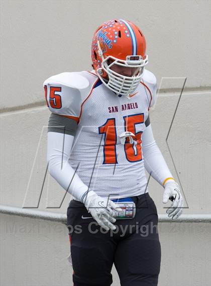 Thumbnail 3 in San Angelo Central vs. Fossil Ridge (UIL 5A D2 Area Playoff) photogallery.