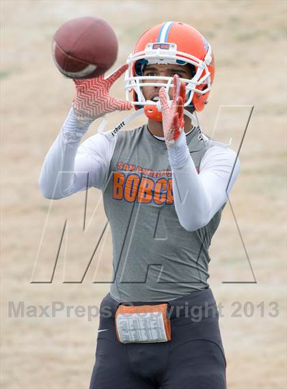 Thumbnail 2 in San Angelo Central vs. Fossil Ridge (UIL 5A D2 Area Playoff) photogallery.