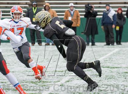 Thumbnail 2 in San Angelo Central vs. Fossil Ridge (UIL 5A D2 Area Playoff) photogallery.