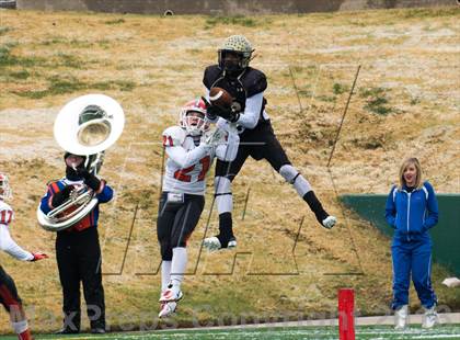 Thumbnail 2 in San Angelo Central vs. Fossil Ridge (UIL 5A D2 Area Playoff) photogallery.