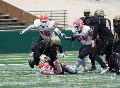 Thumbnail 1 in San Angelo Central vs. Fossil Ridge (UIL 5A D2 Area Playoff) photogallery.