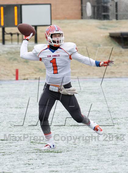 Thumbnail 3 in San Angelo Central vs. Fossil Ridge (UIL 5A D2 Area Playoff) photogallery.
