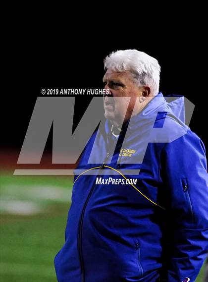 Thumbnail 2 in Chaminade vs. Kellenberg Memorial (NYCHSFL Class AA-1 Final photogallery.