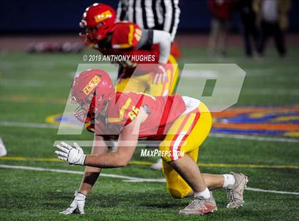 Thumbnail 2 in Chaminade vs. Kellenberg Memorial (NYCHSFL Class AA-1 Final photogallery.
