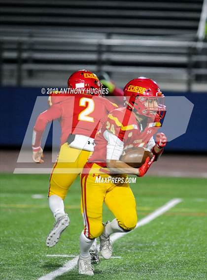 Thumbnail 1 in Chaminade vs. Kellenberg Memorial (NYCHSFL Class AA-1 Final photogallery.