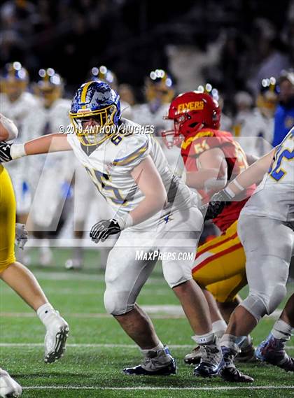 Thumbnail 2 in Chaminade vs. Kellenberg Memorial (NYCHSFL Class AA-1 Final photogallery.