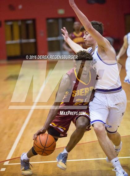 Thumbnail 3 in Sierra vs Arvada West (Fairview Festival) photogallery.
