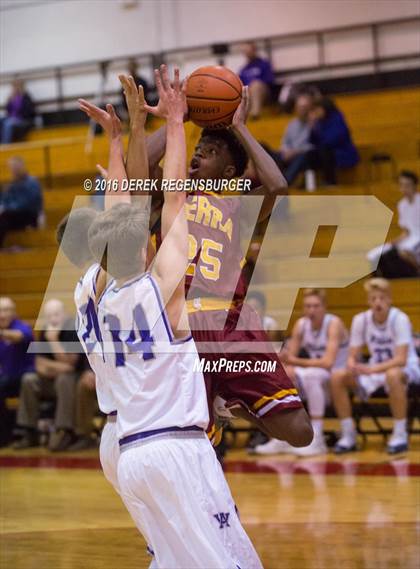 Thumbnail 3 in Sierra vs Arvada West (Fairview Festival) photogallery.
