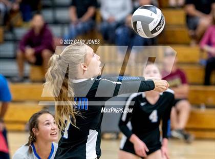 Thumbnail 2 in Rocklin @ Whitney photogallery.
