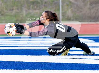 Thumbnail 3 in Rio Americano vs. Whitney photogallery.