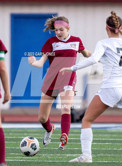 Thumbnail 1 in Rio Americano vs. Whitney photogallery.