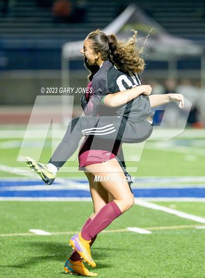 Thumbnail 3 in Rio Americano vs. Whitney photogallery.