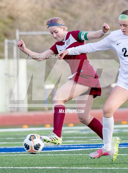 Thumbnail 2 in Rio Americano vs. Whitney photogallery.
