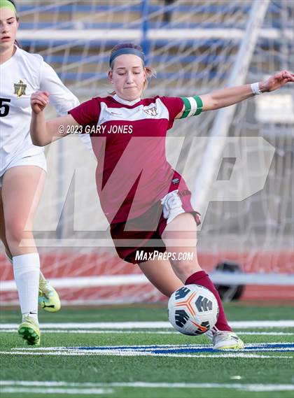 Thumbnail 1 in Rio Americano vs. Whitney photogallery.