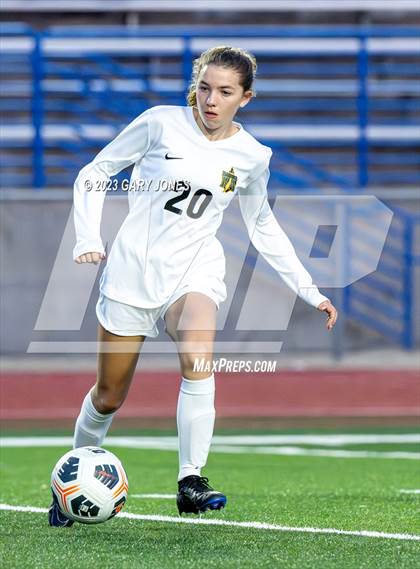 Thumbnail 3 in Rio Americano vs. Whitney photogallery.