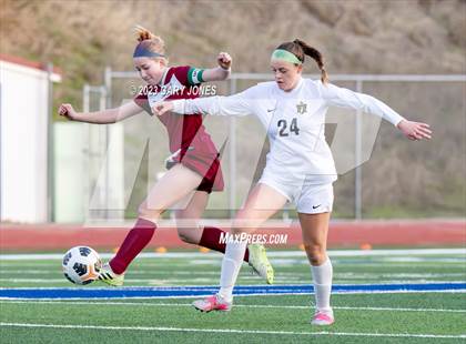 Thumbnail 3 in Rio Americano vs. Whitney photogallery.