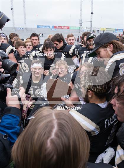 Thumbnail 2 in Avonworth vs. Southern Columbia Area (PIAA 2A Championship) photogallery.
