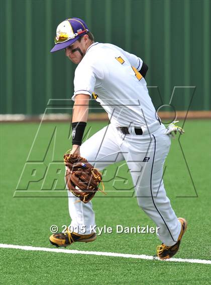 Thumbnail 1 in Sanger vs Princeton (UIL 4A Region 2 Area) photogallery.