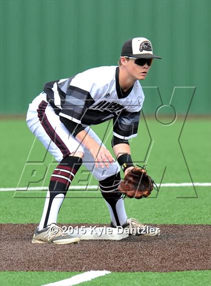 Thumbnail 1 in Sanger vs Princeton (UIL 4A Region 2 Area) photogallery.