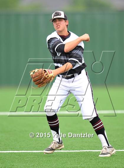 Thumbnail 1 in Sanger vs Princeton (UIL 4A Region 2 Area) photogallery.